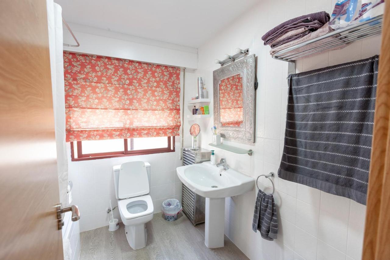 Lola.- Habitacion De Matrimonio, Con Bano Privado Granada Bagian luar foto